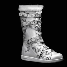 Obujte se do zimy! / Trendy zimní kozačky (http://www.luxurymag.cz)
